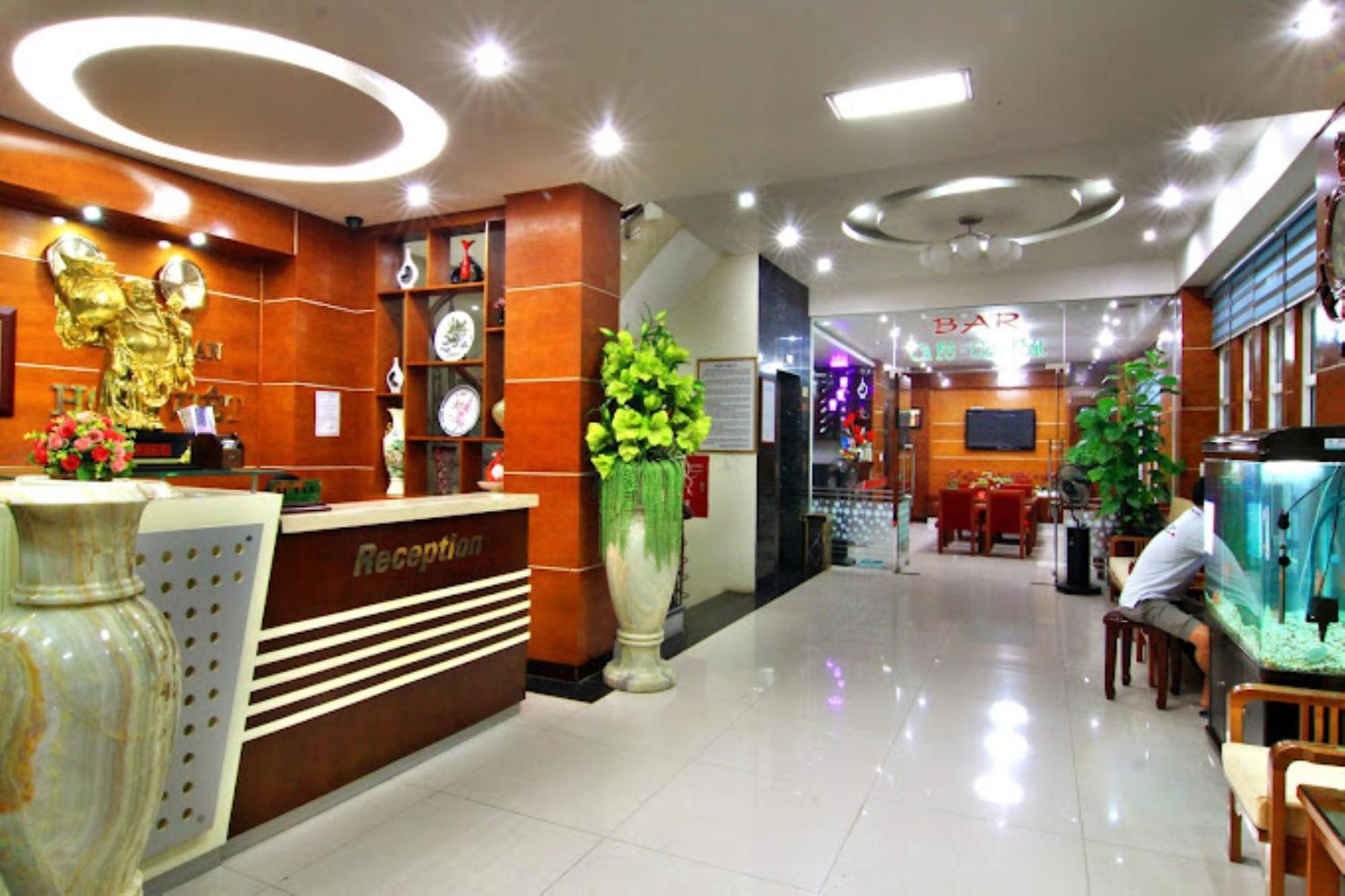 Hoa Viet Hotel Као Банг Екстериор снимка